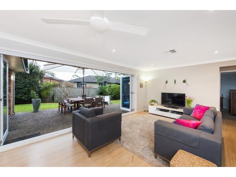 16 Featherwood Avenue, Cherrybrook NSW 2126