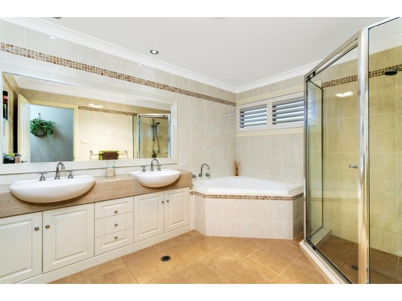 12 Chepstow Drive, Castle Hill NSW 2154