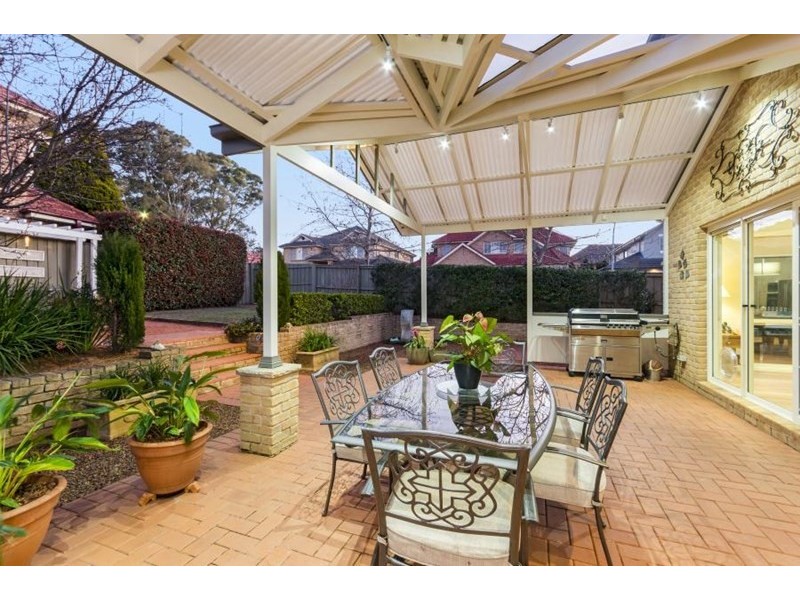 12 Chepstow Drive, Castle Hill NSW 2154