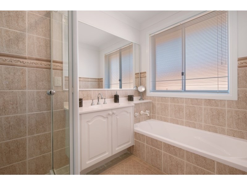 19 Fernbrook Place, Castle Hill NSW 2154