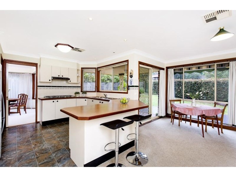 16 Roslyn Place, Cherrybrook NSW 2126