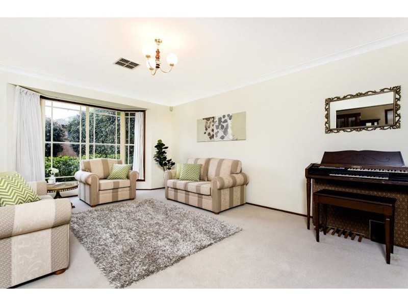 16 Roslyn Place, Cherrybrook NSW 2126