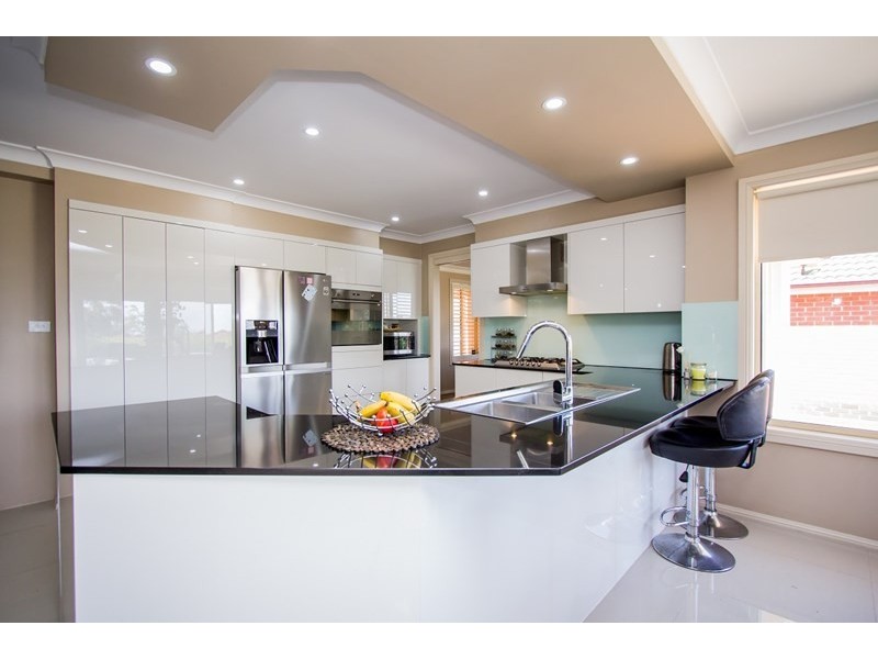 6 Williamtown Court, Glenhaven NSW 2156