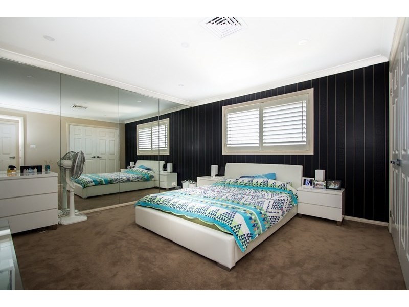 6 Williamtown Court, Glenhaven NSW 2156