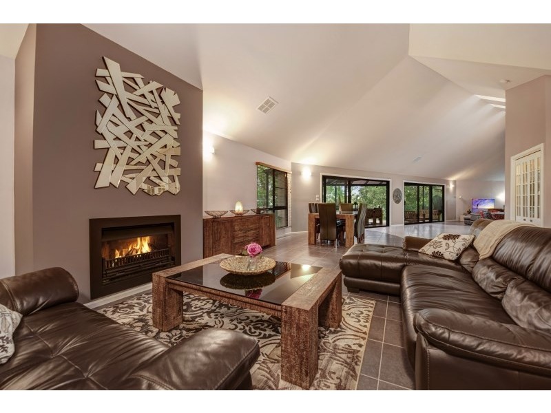 111 Fallon Drive, Dural NSW 2158