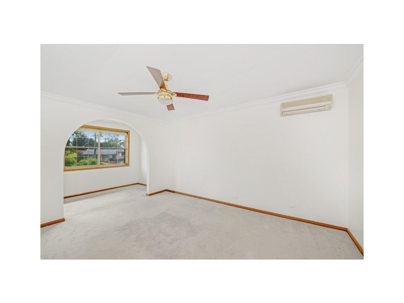 4 Booth Place, Cherrybrook NSW 2126