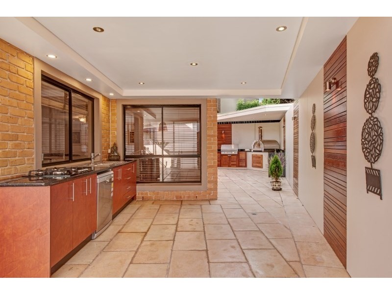 10 Avon Green, West Pennant Hills NSW 2125