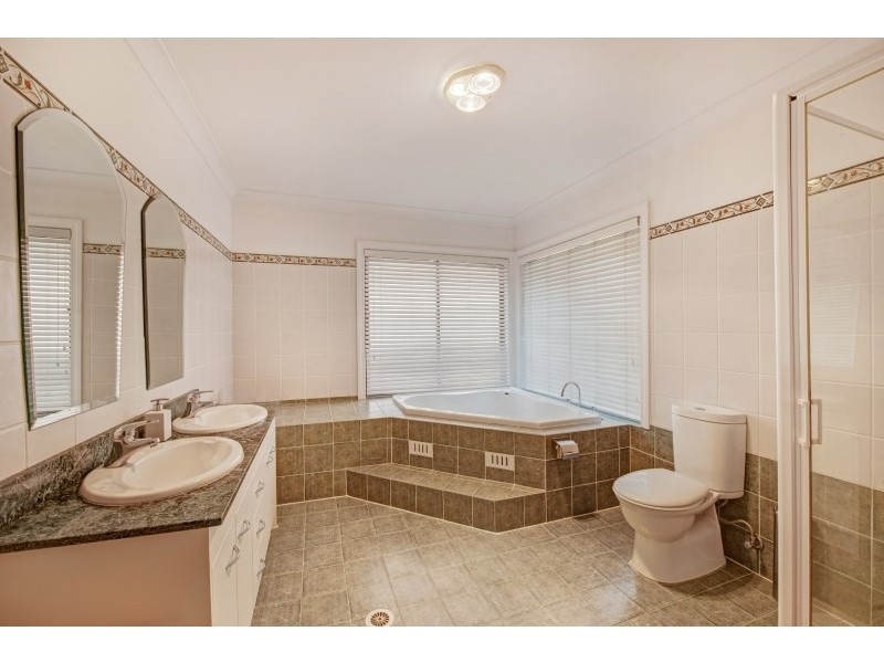 10 Avon Green, West Pennant Hills NSW 2125