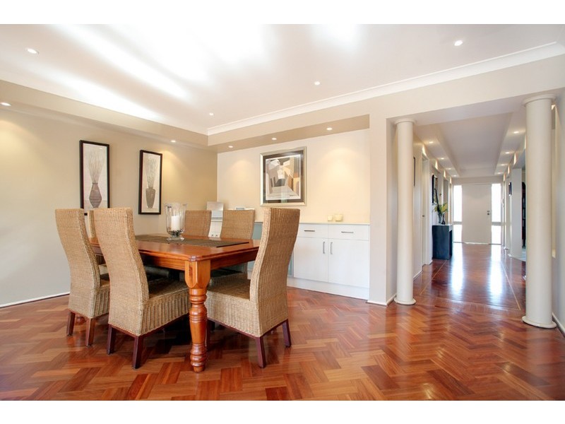 10 Francis Oakes Way, West Pennant Hills NSW 2125