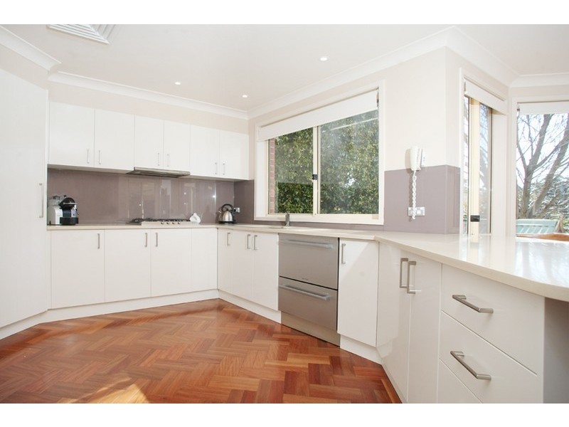 10 Francis Oakes Way, West Pennant Hills NSW 2125