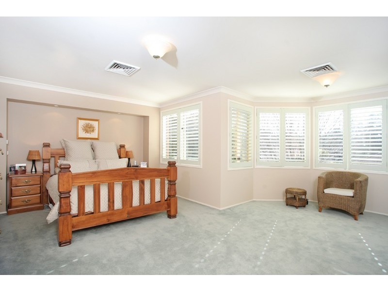 10 Francis Oakes Way, West Pennant Hills NSW 2125