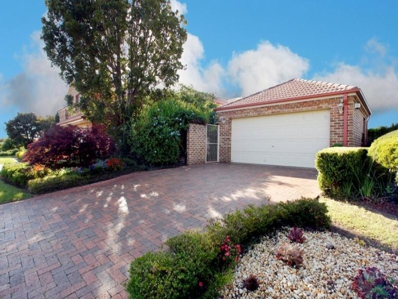 2 Sutton Green, West Pennant Hills NSW 2125