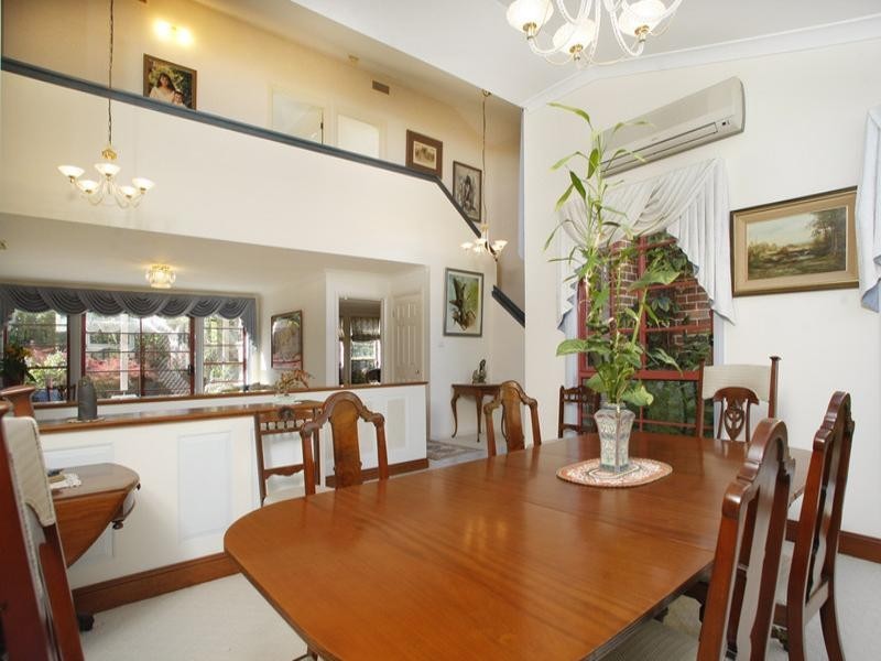 2 Sutton Green, West Pennant Hills NSW 2125