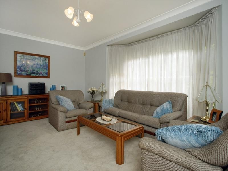 27 Rowena Place, Cherrybrook NSW 2126