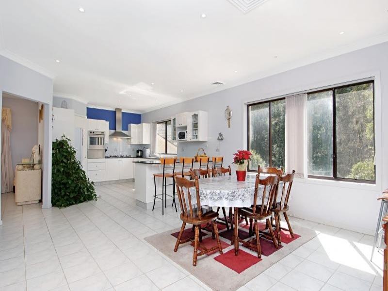 7 Lynton Green, West Pennant Hills NSW 2125