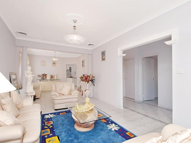 7 Lynton Green, West Pennant Hills NSW 2125