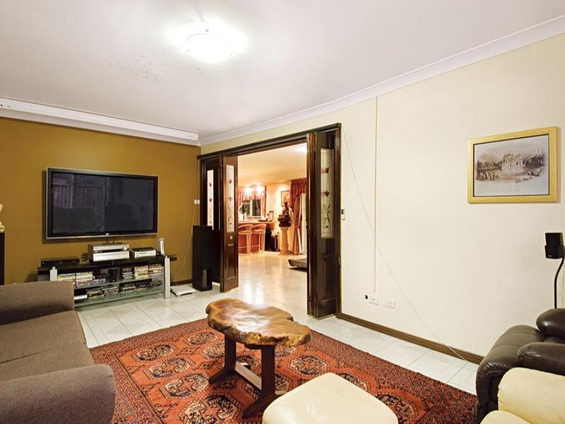 69 David Road, Castle Hill NSW 2154