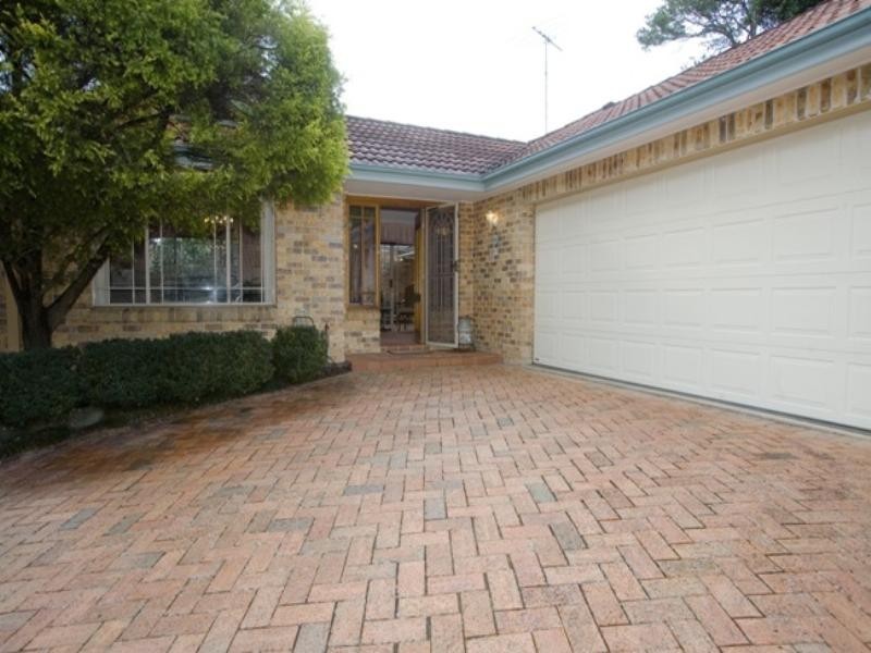 2/4 Bishop Avenue, West Pennant Hills NSW 2125