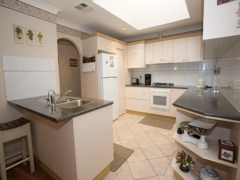 2/4 Bishop Avenue, West Pennant Hills NSW 2125