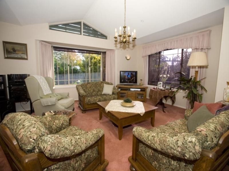 2/4 Bishop Avenue, West Pennant Hills NSW 2125