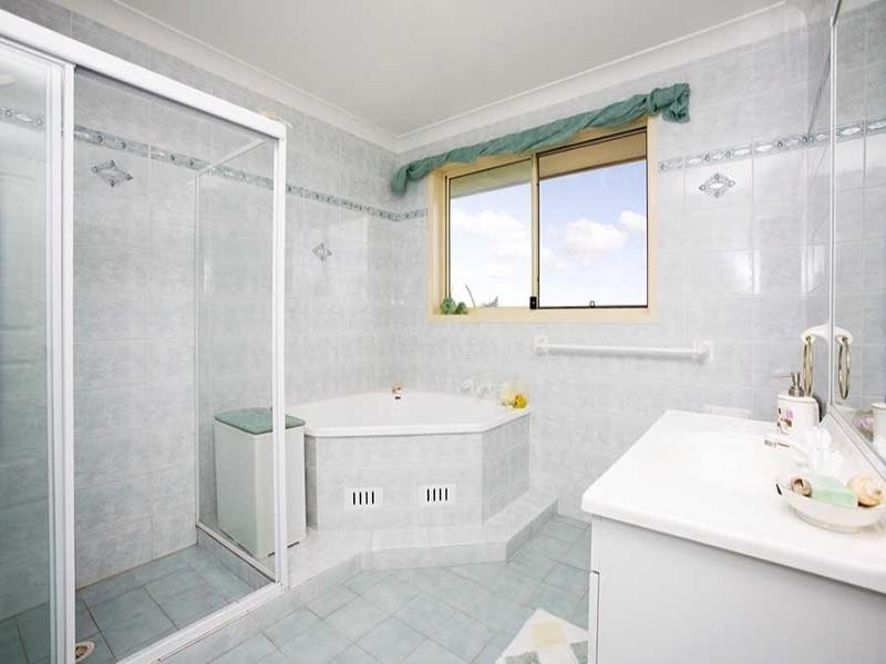 20 Glen Helen Grove, Dural NSW 2158