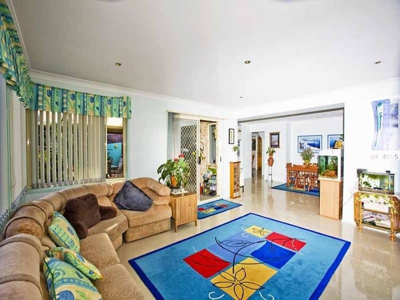 20 Glen Helen Grove, Dural NSW 2158