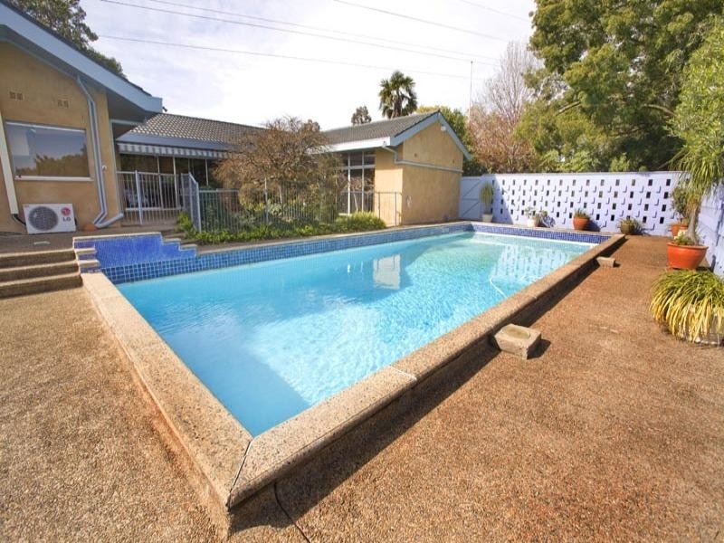 39 Aiken Road, West Pennant Hills NSW 2125