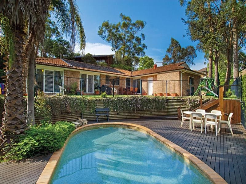 6 Kenneth Place, Dural NSW 2158