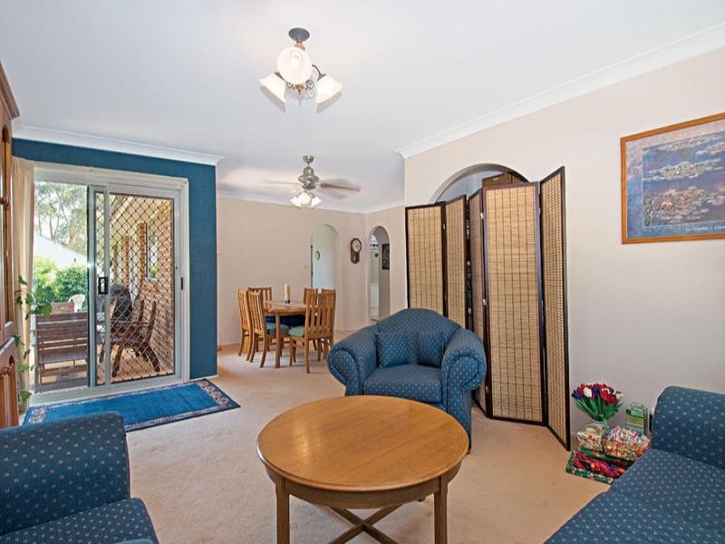 6 Kenneth Place, Dural NSW 2158