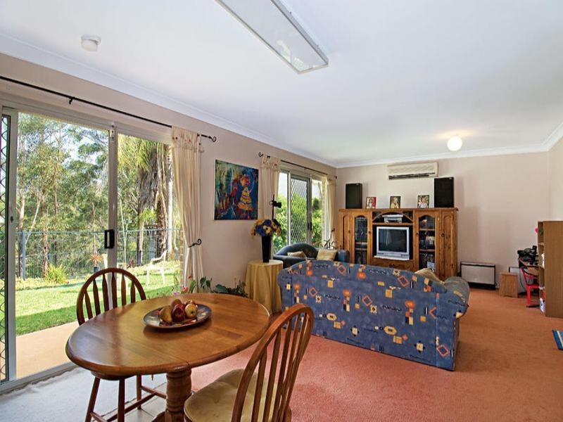 6 Kenneth Place, Dural NSW 2158