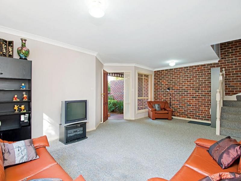 32 Woodgrove Avenue, Cherrybrook NSW 2126