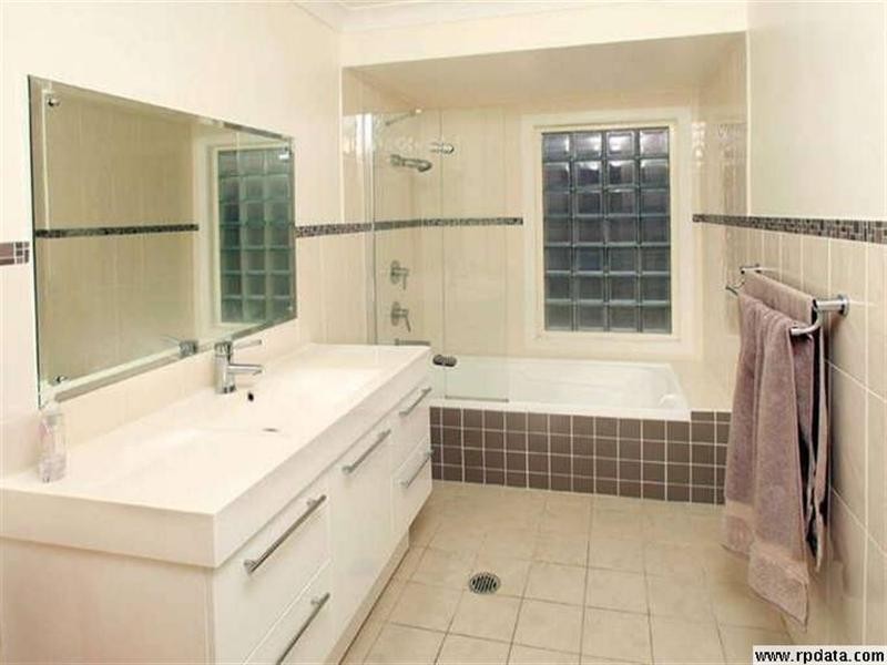 10 Forester Crescent, Cherrybrook NSW 2126