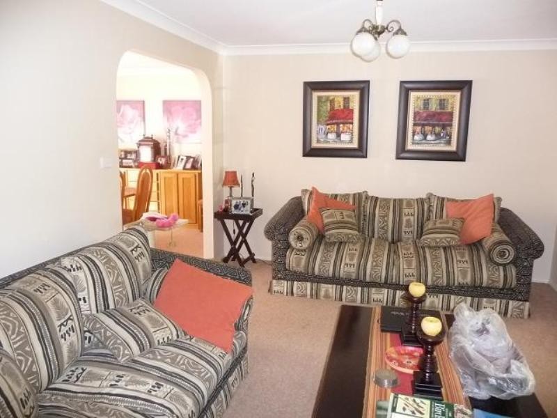 9 Dinmore Place, Cherrybrook NSW 2126