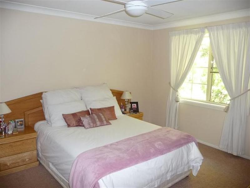 9 Dinmore Place, Cherrybrook NSW 2126