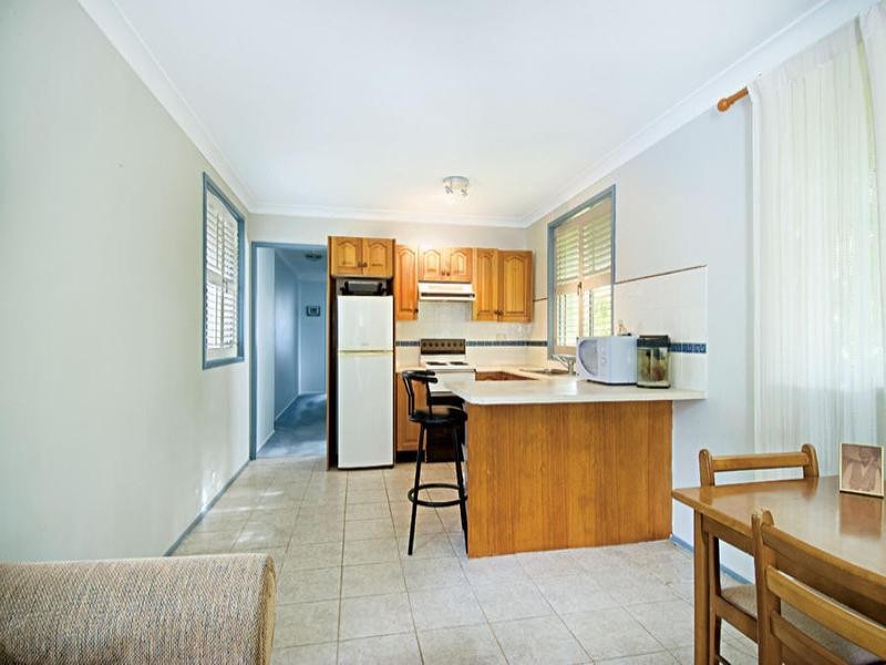 24 Sanders Road, Baulkham Hills NSW 2153