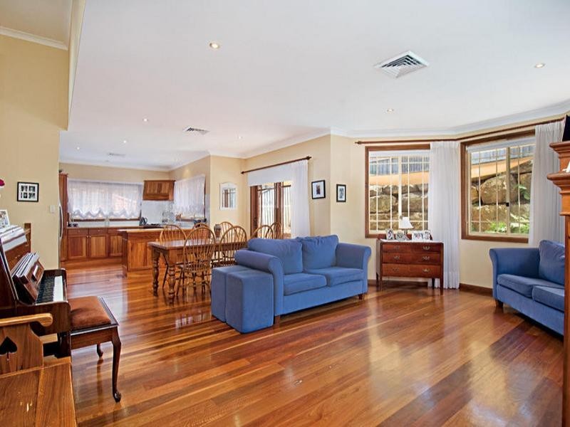 7 Millstream Grove, Dural NSW 2158