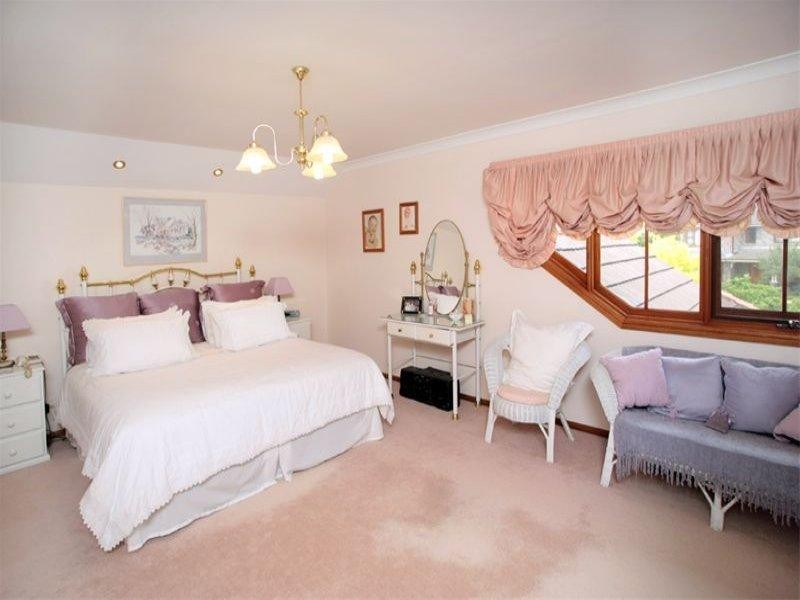 18 Fernbank Place, Cherrybrook NSW 2126