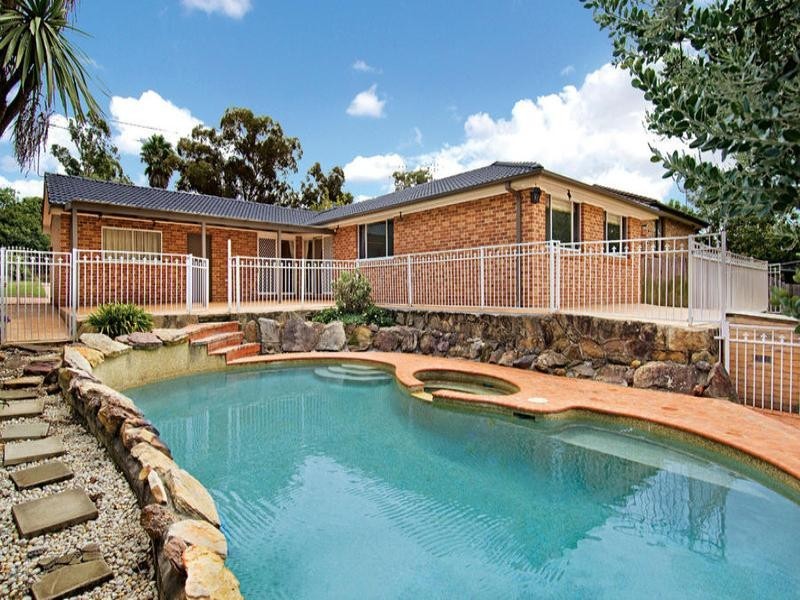32 Beechwood Parade, Cherrybrook NSW 2126