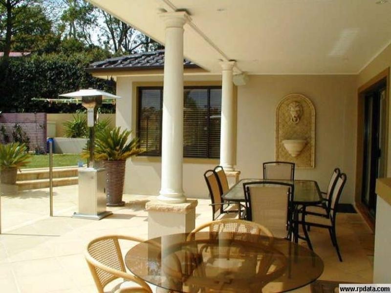 11 Carina Place, Castle Hill NSW 2154