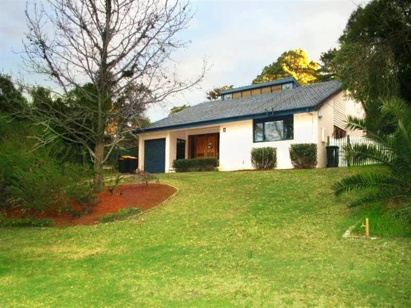 4 Raynor Place, Baulkham Hills NSW 2153