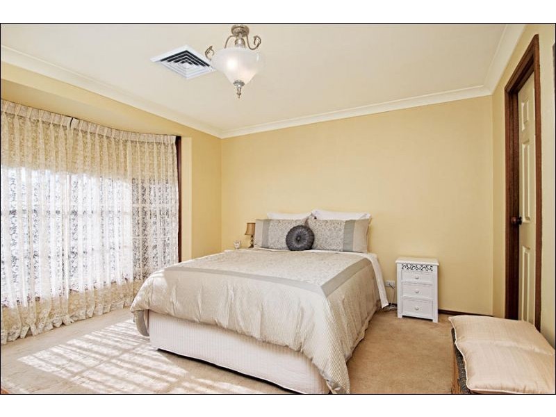 7 Thomas Wilkinson Avenue, Dural NSW 2158