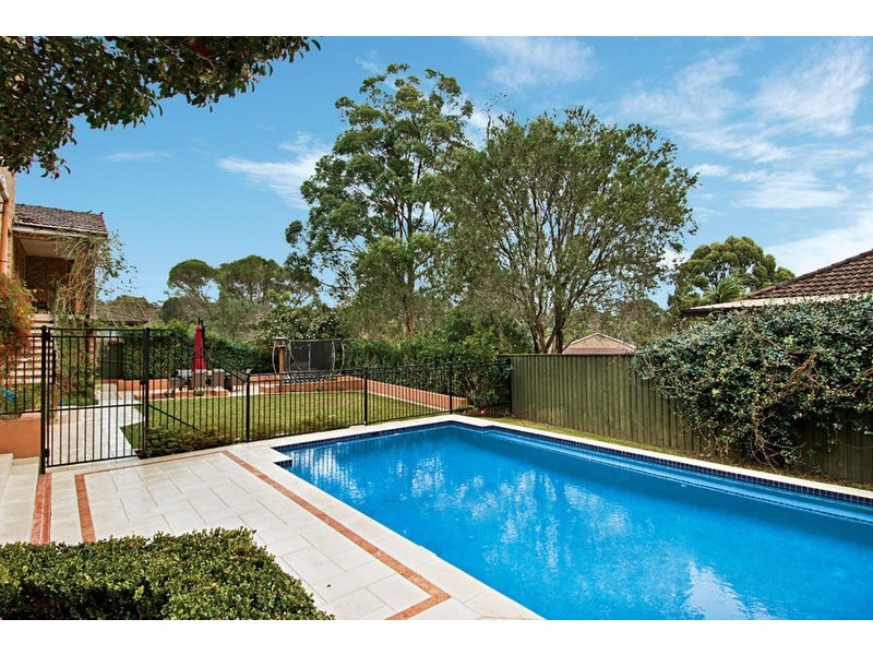 15 Barry Place, Cherrybrook NSW 2126