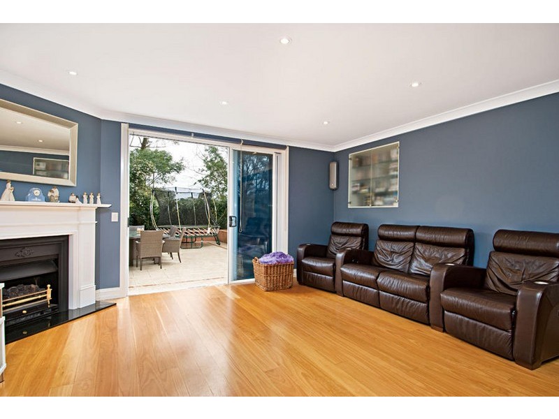 15 Barry Place, Cherrybrook NSW 2126