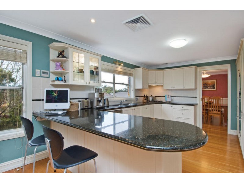 15 Barry Place, Cherrybrook NSW 2126