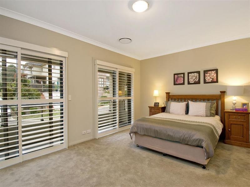 4 Sherbrooke Crescent, Castle Hill NSW 2154