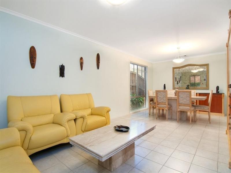 87 Ravensbourne Circuit, Dural NSW 2158