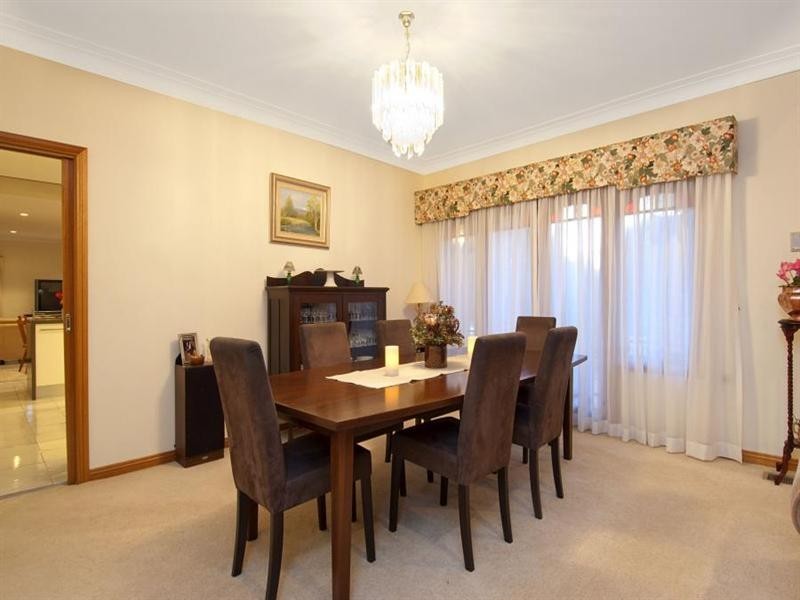 8 Glendale Grove, West Pennant Hills NSW 2125