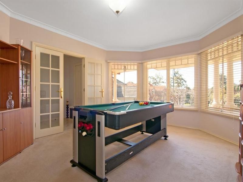 12 Dunraven Way, Cherrybrook NSW 2126