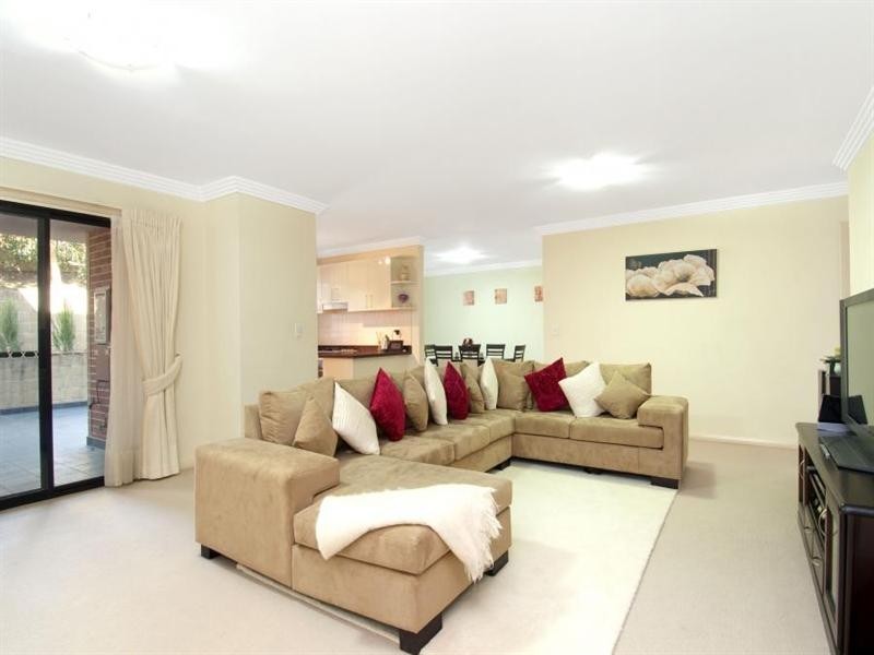 29/12-18 Hume Avenue, Castle Hill NSW 2154