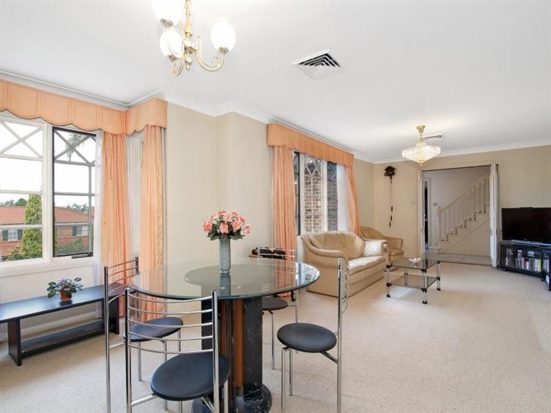 1 Pineview Place, Dural NSW 2158